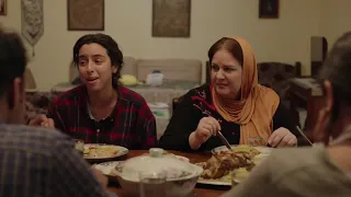 مجدي يحكي عن مغامراته فى الحجز وهالة تحرجه قدامهم سابع جار 