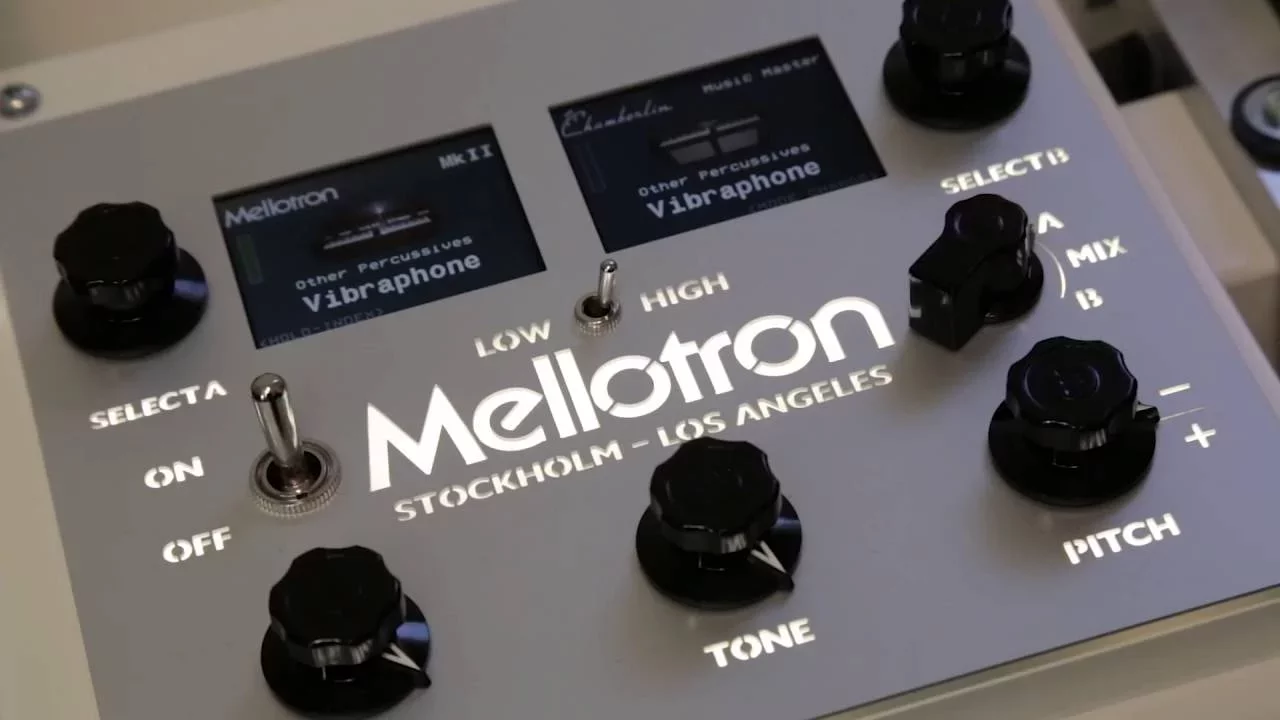 Mellotron M4000D Rack 19
