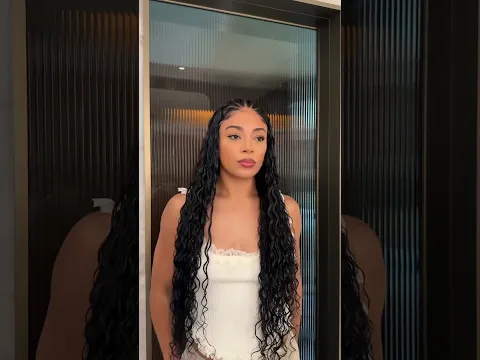 She’s iconic ✨ Easy twists for a day out