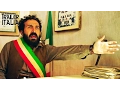 Video di Omicidio All'Italiana Trailer Ufficiale - la nuova commedia di Maccio Capatonda
