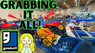 Handbags Are First Out At The Goodwill BINS Fill The Cart Pay By The Pound Thrift With ME