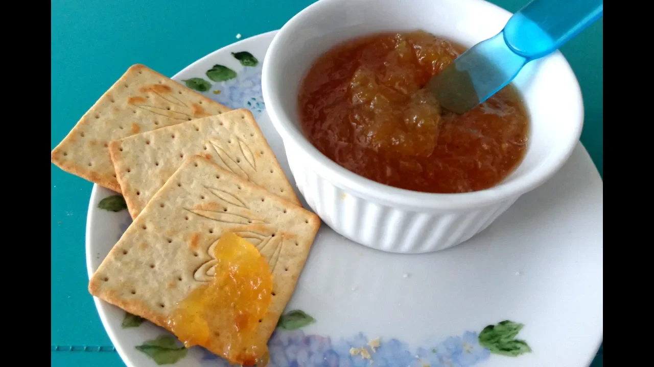 OLÁ PESSOAL VOLTEI COM UMA RECEITINHA DE UM DELICIOSO DOCE DE MAÇÃ Com canela ESPERO QUE TODOS .... 