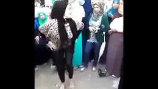 رقص فتاه ع مهرجان مفيش صاحب يتصاحب توزيع العالمى 2015 YouTube  رقص فتاه ع مهرجان مفيش صاحب يتصاحب توزيع العالمى 2015 YouTube