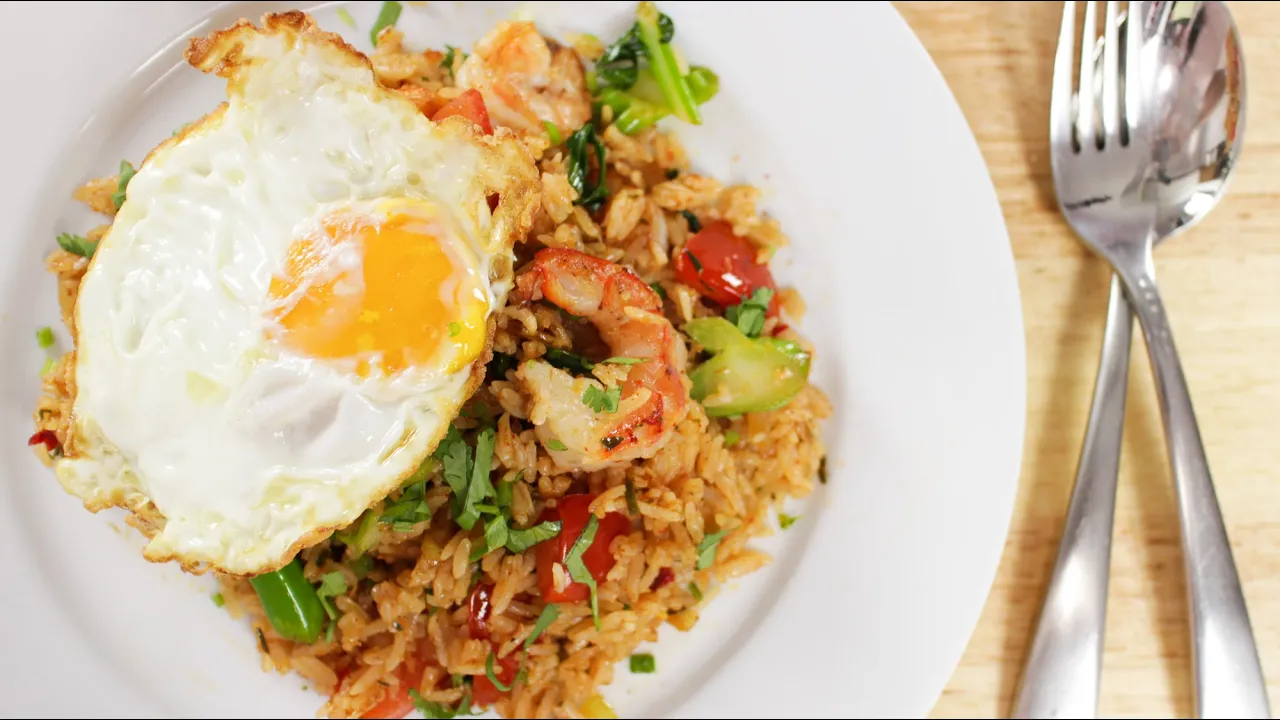 Tom Yum Fried Rice  - Hot Thai Kitchen