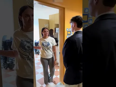 Su último día de universidad terminó a puro golpe 😂👋