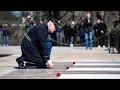 Tomb Guard Earns Badge After His Final Watch