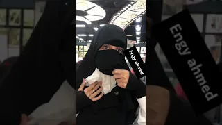 ازاي تاكلي آيس كريم وبرجر وكل اللي نفسك فيه بالنقاب في اي مكان 