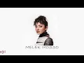 Melek MOSSO - Umrumda Değil