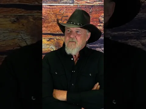 Trace Adkins Talks About Songs He Still Performs From Dreamin' Out Loud