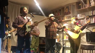 Download Mustache and Beard - Batas Mimpi (Acoustic Live at Kios Ojo Keos, Jakarta 29/12/2023) MP3