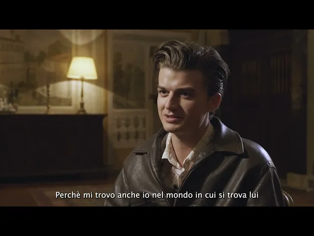 Finalmente l'alba di Saverio Costanzo | Backstage Joe Keery