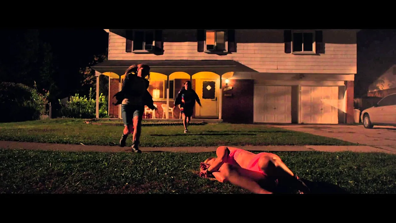 It Follows (2014) Official HD Trailer [1080p]