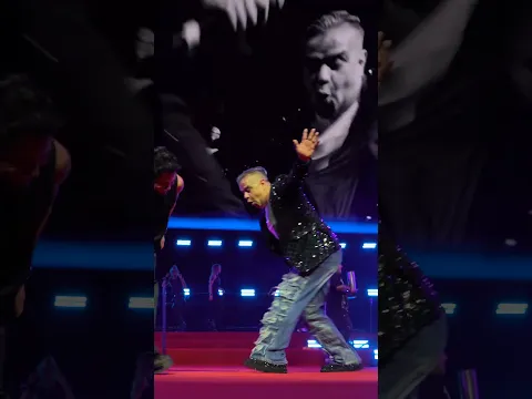¡Qué energía y qué fiesta en el escenario! 🔥 Nelson Aguirre & @GrupoRedCumbia #Shorts