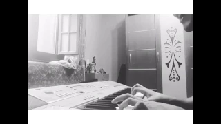 قولي ياحبيبي ليه وانت عني بعيد انا شوقي ليك بيزيد دندنها