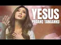 Download Lagu Yesus Pegang Tanganku - Eoudia [Official Music Video]