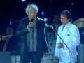 Download Lagu Sentado à Beira do Caminho - ROBERTO CARLOS NO MARACANÃ - Especial 50 anos de Música