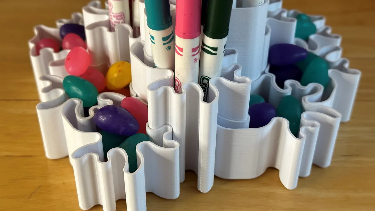 Aperiodic Desk Organizer