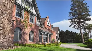 Coronado s Crown Manor hits the market