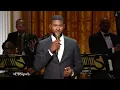 Usher Sings "Georgia on My Mind"