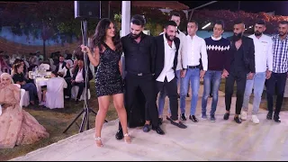 هيدي البنت وقفت نصف الرجال ع إجر ونص بالدبكة   بتحداك تقاوم ولن تتوقع ماذا فعلت                     دندنها