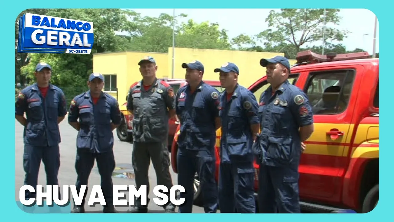 Chuva em SC: Bombeiros de Chapecó vão auxiliar nos atendimentos em Itajaí e Camboriú