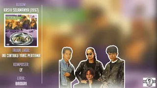 versi ini cintaku yang pertama video lirik 