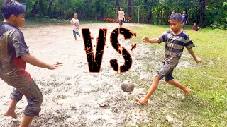 Download Kocak Abis..Para Bocil Main Bola Kampung Disaat Hujan Turun || Lapangan Jadi Licin MP3