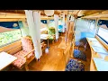 Download Lagu Geniet van de lunchcursus op de Japanse luxetrein \