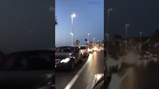 رأيت العز في عينيه يبدو 