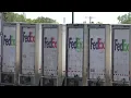 Oak Park FedEx facility struggles to mail out packages residents say
