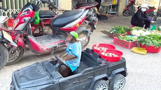 Mom Fell Asleep! CUTIS Secretly starts His Tiny Delivery Job