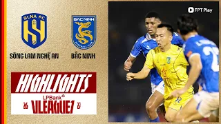 Highlights: Sông Lam Nghệ An - Bắc Ninh | Thẻ đỏ bất ngờ, niềm vui hiệp 2