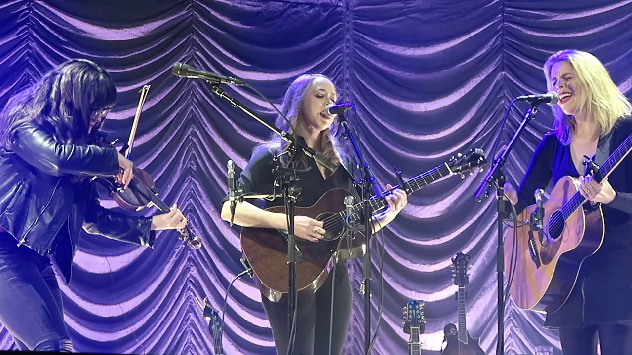 I'm with Her "Call My Name" Live Song Sara Watkins Sarah Jarosz Aoife O’Donovan Ryman Nashville Tour I'm with Her "Call My Name" Live Song Sara Watkins Sarah Jarosz Aoife O’Donovan Ryman Nashville Tour