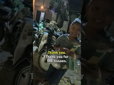 Messy Vlogger Buys Tissues on the Streets of Jakarta, Indonesia 🇮🇩