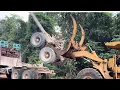 Download Lagu Incredible Action!! Whell Loader operator from Sarawak, Malaysian.loading wood with high skills