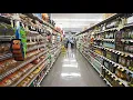 Giant foods opens a new store where Shoppers Food Warehouse closed