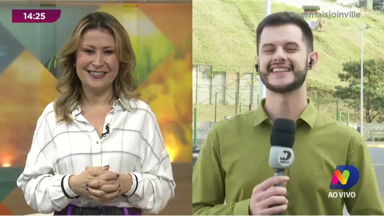 Menino é surpreendido por PMs na festa de aniversário em Joinville