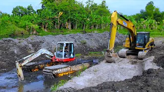 High Risk Dredging! Floating Excavator Fights Sinking Riverbed Mud