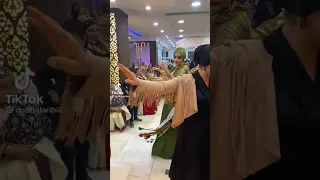 ضحى ترقص هي واختها رحمة رقص تونسي بالعرس شوفو الملابس التونسية Shorts Youtubeshorts 