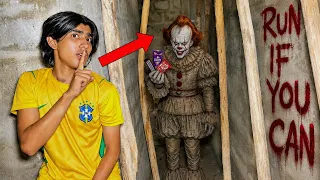 SCARY PENNYWISE FOUND ME 😱 TRAPPED IN HOUSE