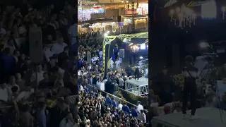 لحظة دخول عميد المنشدين الشيخ ياسين التهامي لاستكمال الاحتفال بمولد السيد البدوي 