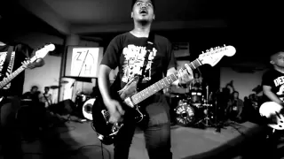 Download Billfold - Abaikan [LIVE at fromustous stage 2012] MP3