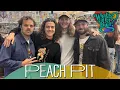 Download Lagu Peach Pit - What's In My Bag?