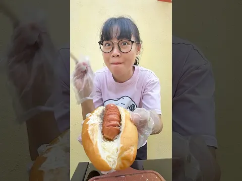 Hà Sam Làm Bánh Mì Kẹp Xúc Xích Cho Tin Tin