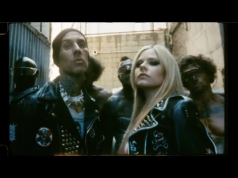 Download MP3 Avril Lavigne - Bite Me (Official Video)