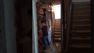 لما تسمع مزمار عبسلام وانت شغال               دندنها