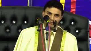 لأول مرة    الطنطاوي يقلد الشيخ محمود الشحات بحضورة   شاهد ردة فعله   دندنها