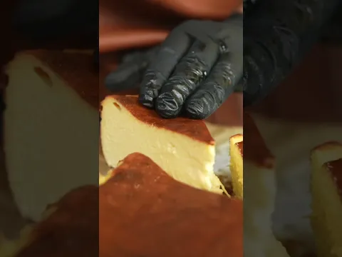 This one trick makes perfect slices every time #basquecheesecake #cheesecake