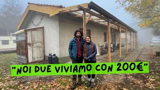 "Ho mollato il lavoro da medico per vivere isolata (con 200€)"
