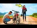 Download Lagu A reparat motorul ei pe drumul de pământ — Fără să știe că era milionara care deținea ferma